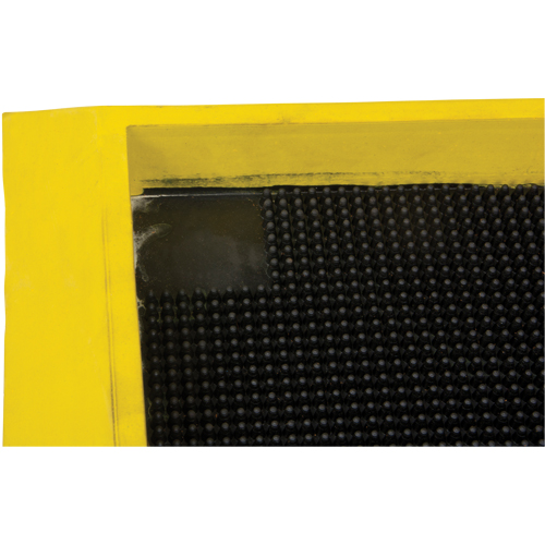 SDL874 Foot Sanitizing Matting, Rubber, 2-2/3' W x 3-1/4' L x 2-1/2" Thick, Yellow