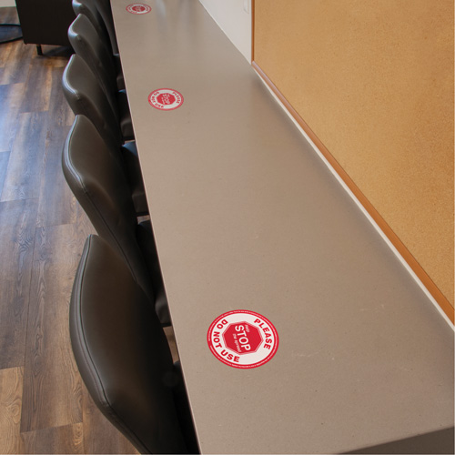 SGU495 "Attention: Ne pas utiliser" Label, 5-1/8" x 5-1/8", Vinyl, French