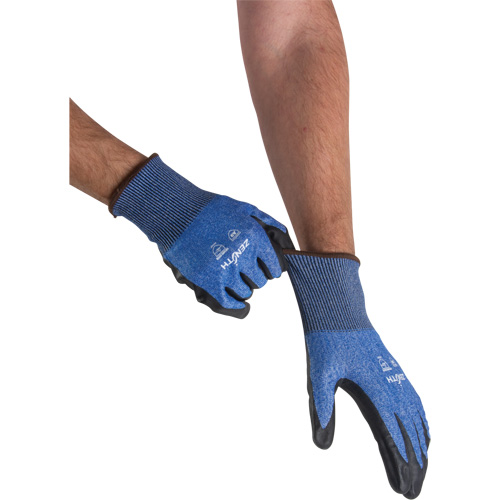 SHO179 Gants l&eacute;gers et haute dext&eacute;rit&eacute; r&eacute;sistants &agrave; la coupe, Taille 7, Calibre 18, Rev&ecirc;tement Mousse de nitrile, Enveloppe en Acier inoxydable/PEHP/Tungst&egrave;ne, ASTM ANSI niveau A9